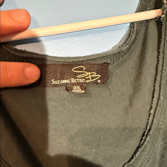 Suzanne Bistro Green Lace Accent Women's Top - Picture 2 of 4